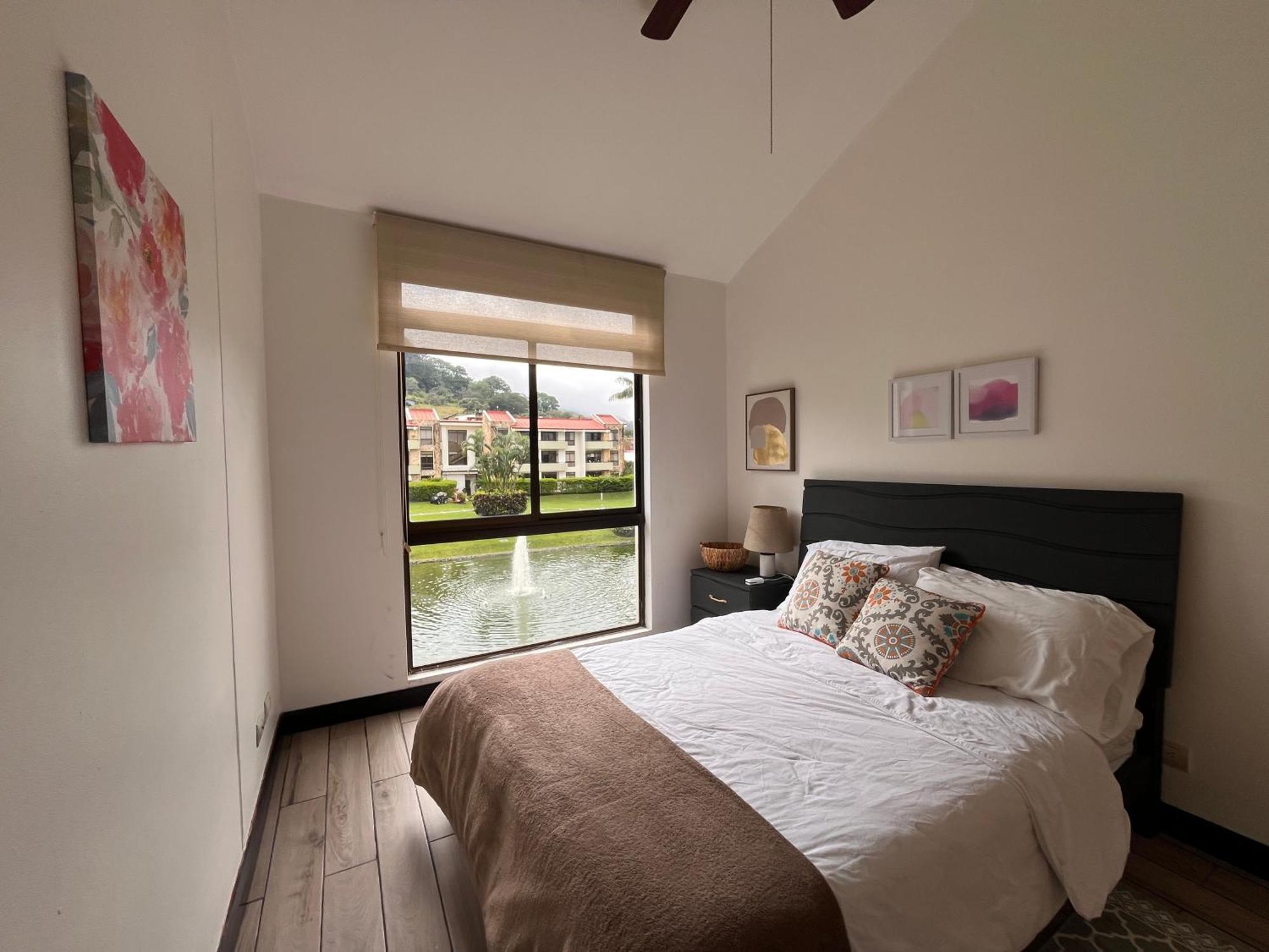 Cr Mariposa Rentals Lakeview Penthouse With Office Space, Pool, Gym, Tennis Санта-Ана Экстерьер фото